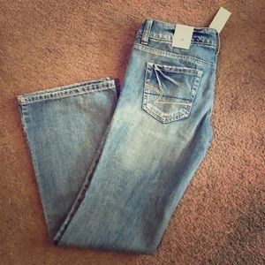 NWT American Eagle Boyfriend Jeans